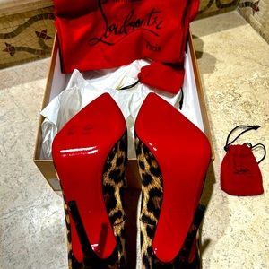 Leopard Christian Louboutin